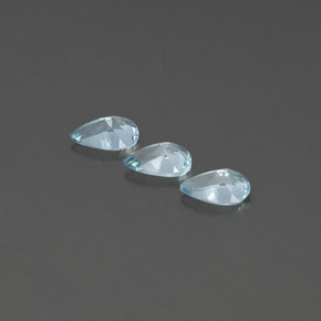 カラットの天然ライトグリーンブルーアクアマリン（7.1×5 mm・洋梨の形）