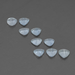 カラットの天然ライトブルーアクアマリン（4.9×4.8 mm・トリリアント）