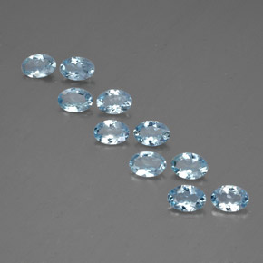 カラットの天然ライトブルーアクアマリン（6.1×4.2 mm・オーバルカット）