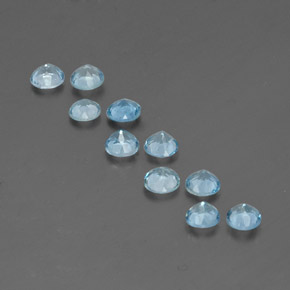 カラットの天然ライトブルーアクアマリン（4.01 mm・ラウンドカット）