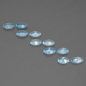 カラットの天然ライトブルーアクアマリン（6.1×4.2 mm・オーバルカット）