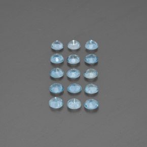 カラットの天然ライトブルーアクアマリン（4.14 mm・ラウンドカット）