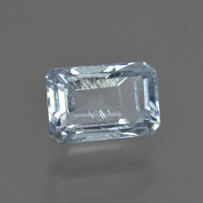 2.47カラットの天然薄いスカイブルーアクアマリン（9.6×6.4 mm・エメラルドカット）