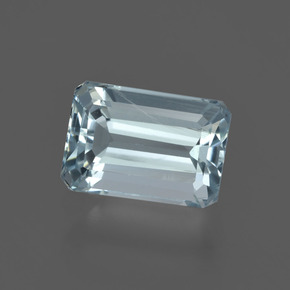 1.92カラットの天然薄いアクアブルーアクアマリン（8.7×6 mm・エメラルドカット）