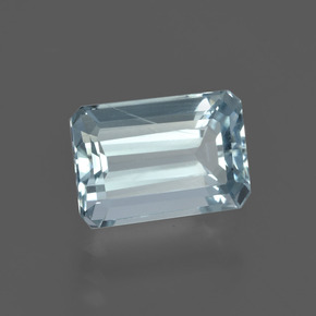 1.92カラットの天然薄いアクアブルーアクアマリン（8.7×6 mm・エメラルドカット）