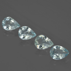 3.26カラットの天然薄いアクアブルーアクアマリン（7.9×5.9 mm・洋梨の形）