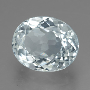 2.88カラットの天然青みがかった白アクアマリン（9.9×8.1 mm・オーバルカット）