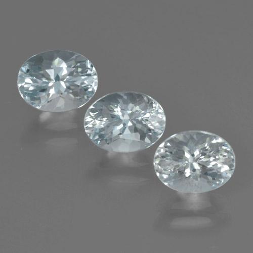 2.93カラットの天然ペールブルーアクアマリン（7.3×5.6 mm・オーバルカット）
