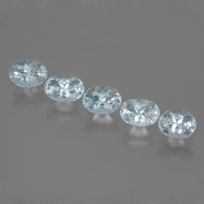 2.72カラットの天然ライトブルーアクアマリン（6.2×4.5 mm・オーバルカット）