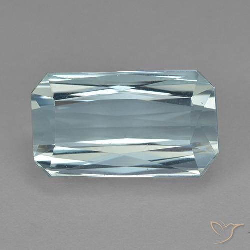 9.70カラットの天然薄いアクアブルーアクアマリン（16.3×9.4 mm・エメラルドカット）