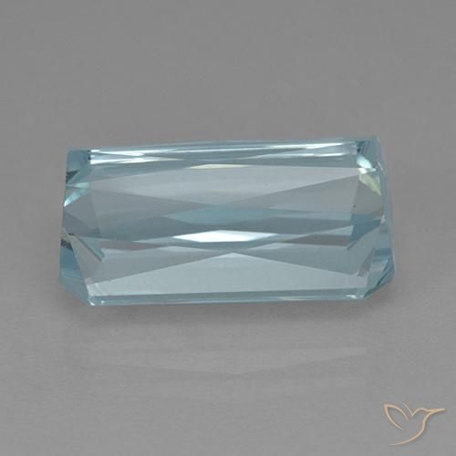9.70カラットの天然薄いアクアブルーアクアマリン（16.3×9.4 mm・エメラルドカット）