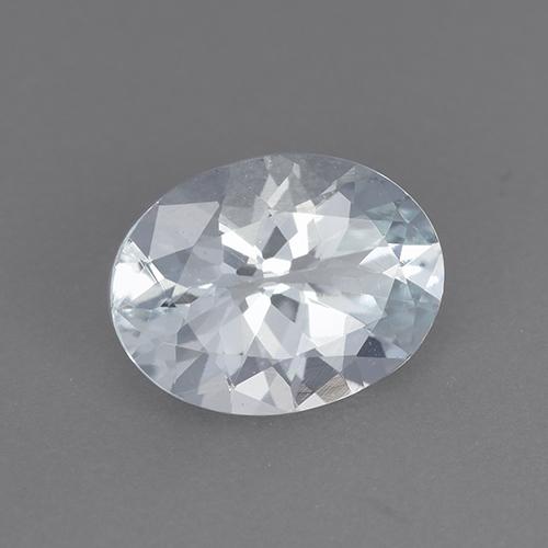 1.33カラットの天然青みがかった白アクアマリン（8.9×6.8 mm・オーバルカット）