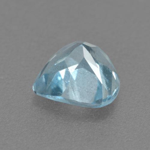 0.65カラットの天然ライトブルーアクアマリン（6.1×6 mm・洋梨の形）
