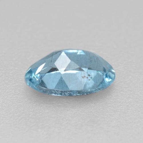 0.38カラットの天然スカイブルーアクアマリン（6×4 mm・オーバルカット）