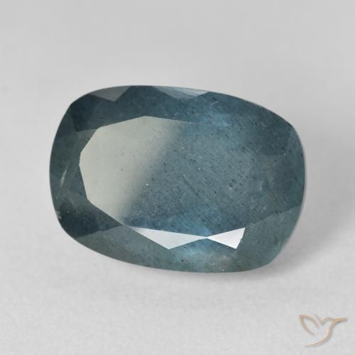 9.84カラットの天然ディープブルーアクアマリン（15.6×11 mm・クッションカット）