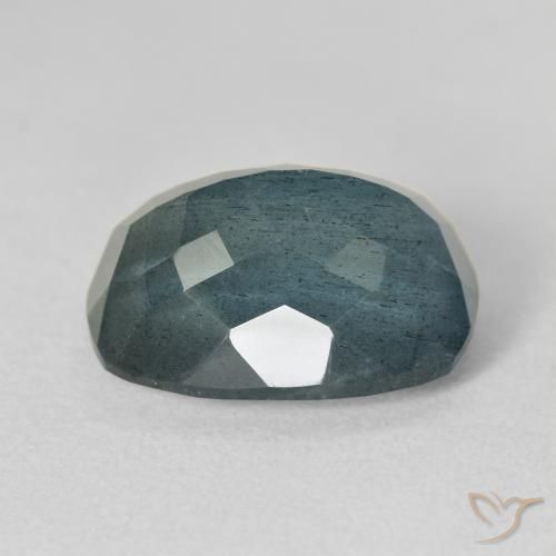 9.84カラットの天然ディープブルーアクアマリン（15.6×11 mm・クッションカット）