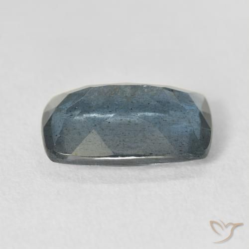 4.67カラットの天然とても淡いブルーアクアマリン（13.5×9 mm・クッションカット）