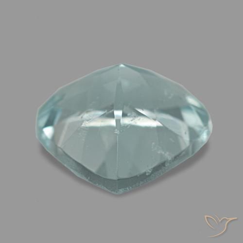 1.29カラットの天然濃いアクアブルーアクアマリン（7.9×7.6 mm・洋梨の形）
