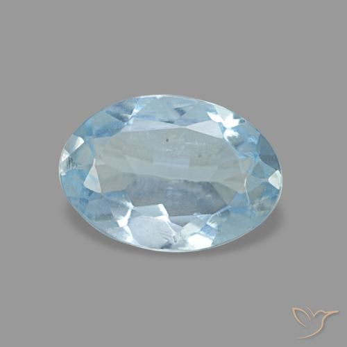 0.62カラットの天然ライトブルーアクアマリン（7.2×5 mm・オーバルカット）