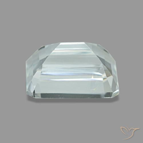 1.67カラットの天然薄いアクアブルーアクアマリン（8.1×6.1 mm・エメラルドカット）
