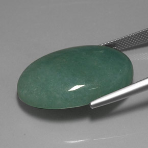 33.85カラットの天然グリーンアベンチュリン（30.5×20 mm・オーバルカット）