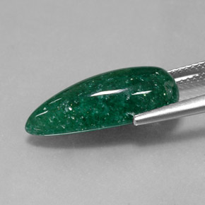 6.65カラットの天然グリーンアベンチュリン（19.7×8.4 mm・透明）