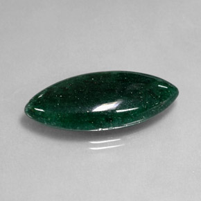 18.21カラットの天然グリーンアベンチュリン（30.8×13 mm・透明）