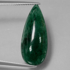 10.46カラットの天然グリーンアベンチュリン（23.4×10.1 mm・洋梨の形）