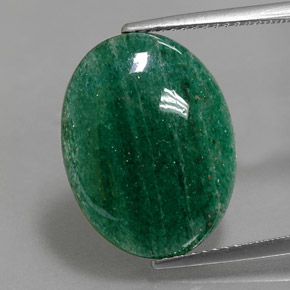 9.17カラットの天然グリーンアベンチュリン（18.3×14 mm・オーバルカット）