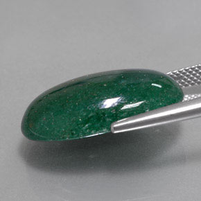 14.64カラットの天然グリーンアベンチュリン（21.4×14.8 mm・オーバルカット）