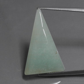 16.05カラットの天然鮮やかなグリーンアベンチュリン（27.5×17.4 mm・トリリアント）