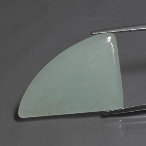 14.91カラットの天然鮮やかなグリーンアベンチュリン（27×20 mm・ファンシーシェイプ）