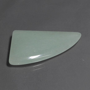 14.91カラットの天然鮮やかなグリーンアベンチュリン（27×20 mm・ファンシーシェイプ）
