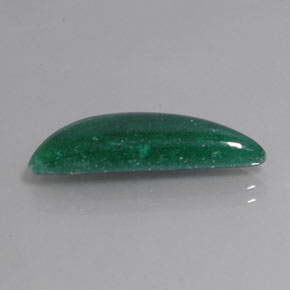 6.85カラットの天然グリーンアベンチュリン（24.5×8.7 mm・ファンシーシェイプ）