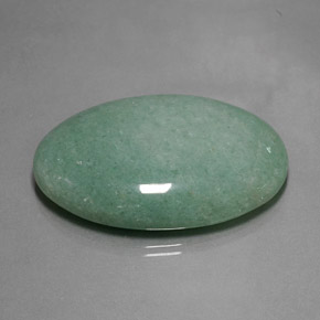 112.70カラットの天然グリーンアベンチュリン（47.3×33 mm・オーバルカット）