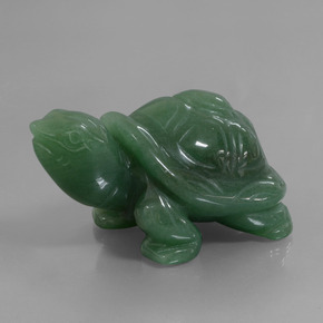 457.52カラットの天然グリーンアベンチュリン（61.8×39.9 mm・ファンシーシェイプ）
