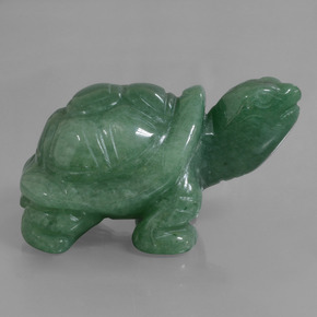 484.53カラットの天然グリーンアベンチュリン（64.3×39.8 mm・ファンシーシェイプ）