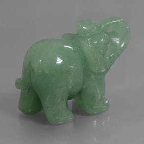 267.73カラットの天然グリーンアベンチュリン（50.6×24.8 mm・ファンシーシェイプ）