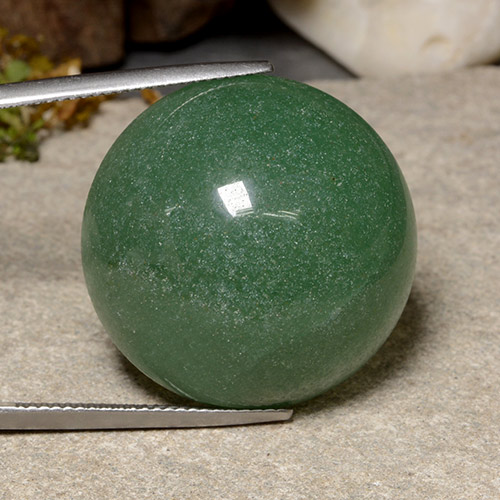 44.80カラットの天然パイングリーンアベンチュリン（24.48 mm・ラウンドカット）
