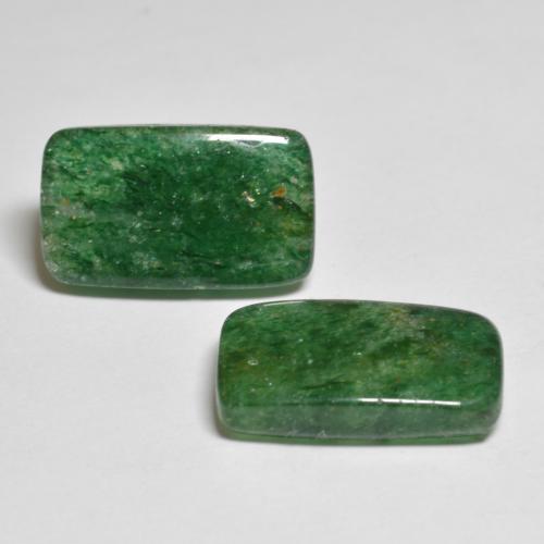 10.83カラットの天然インテンスグリーンアベンチュリン（14.8×8.8 mm・バゲット）