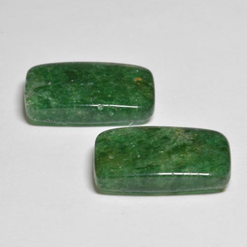 10.83カラットの天然インテンスグリーンアベンチュリン（14.8×8.8 mm・バゲット）