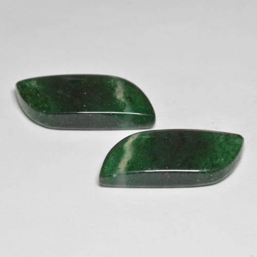 18.68カラットの天然マルチカラーグリーンアベンチュリン（23.2×10.4 mm・ファンシーシェイプ）