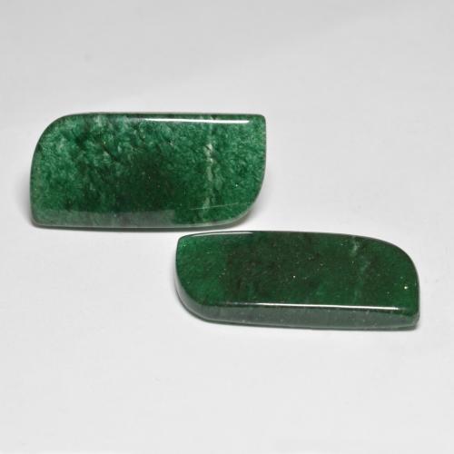 26.15カラットの天然グリーンアベンチュリン（24.9×12.2 mm・ファンシーシェイプ）