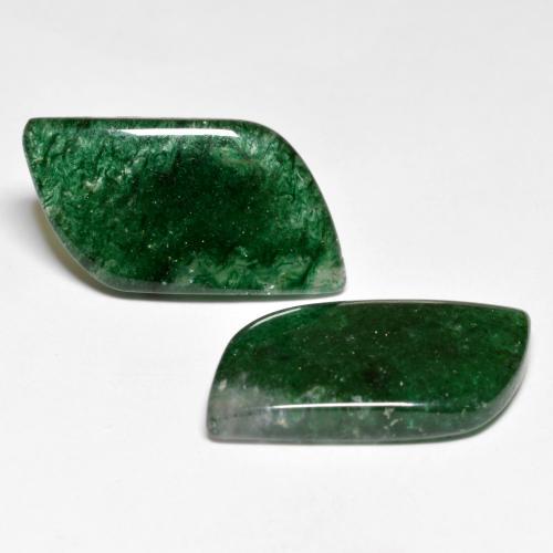 16.88カラットの天然ダークグリーンアベンチュリン（22.5×11.1 mm・ファンシーシェイプ）