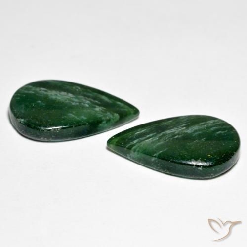 Shop natural 13.45ct フォレストグリーン アベンチュリン gems, 洋梨の形, from ブラジル at GemSelect. In stock, global shipping!