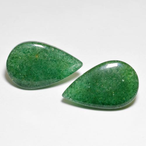 12.78カラットの天然ミディアムグリーンアベンチュリン（17.9×11 mm・洋梨の形）