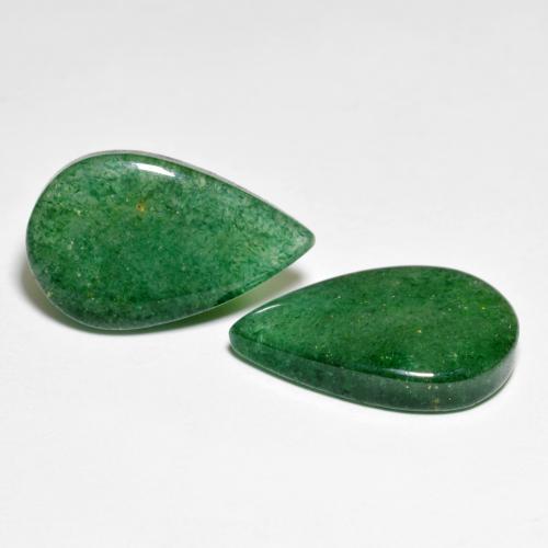 12.78カラットの天然ミディアムグリーンアベンチュリン（17.9×11 mm・洋梨の形）