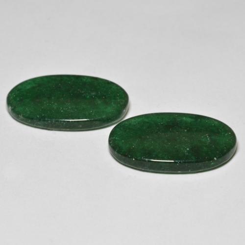 16.12カラットの天然ディープグリーンアベンチュリン（20.2×12.4 mm・オーバルカット）