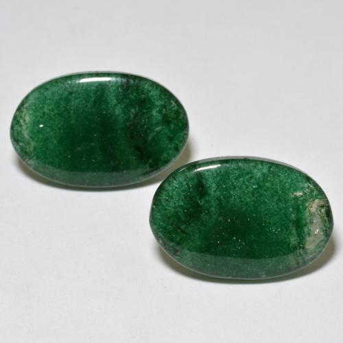 17.47カラットの天然マルチカラーグリーンアベンチュリン（19.1×12.4 mm・オーバルカット）