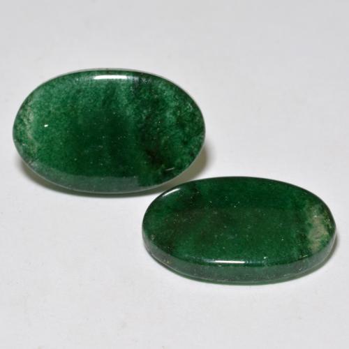 17.47カラットの天然マルチカラーグリーンアベンチュリン（19.1×12.4 mm・オーバルカット）